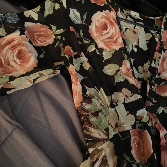 Floral Kimono Dress - Picture 4 of 5